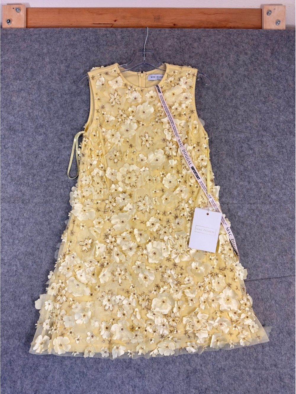Mac Duggal yellow floral sleeveless dress size Small NWT